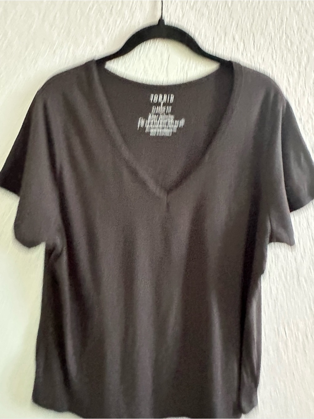 Torrid Black Classic Fit V-Neck Tee Shirt Size 2 (2X) Plus Size
